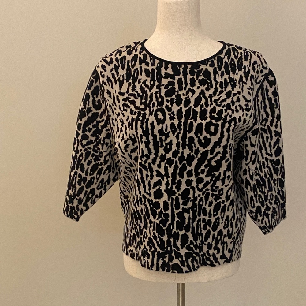 Ann Taylor Animal Print 3/4 sleeve Sweater size small